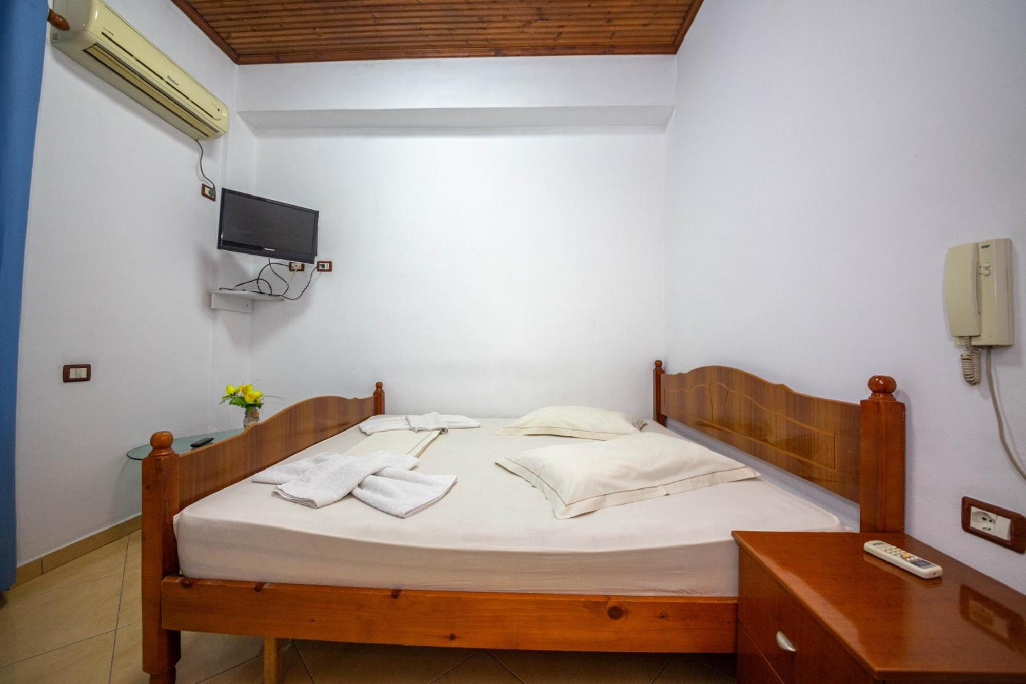 Hotel Shpella Berat Exterior photo